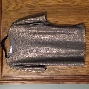 Women's  Jaclyn  Smith Short Sleeve Shimmer Top